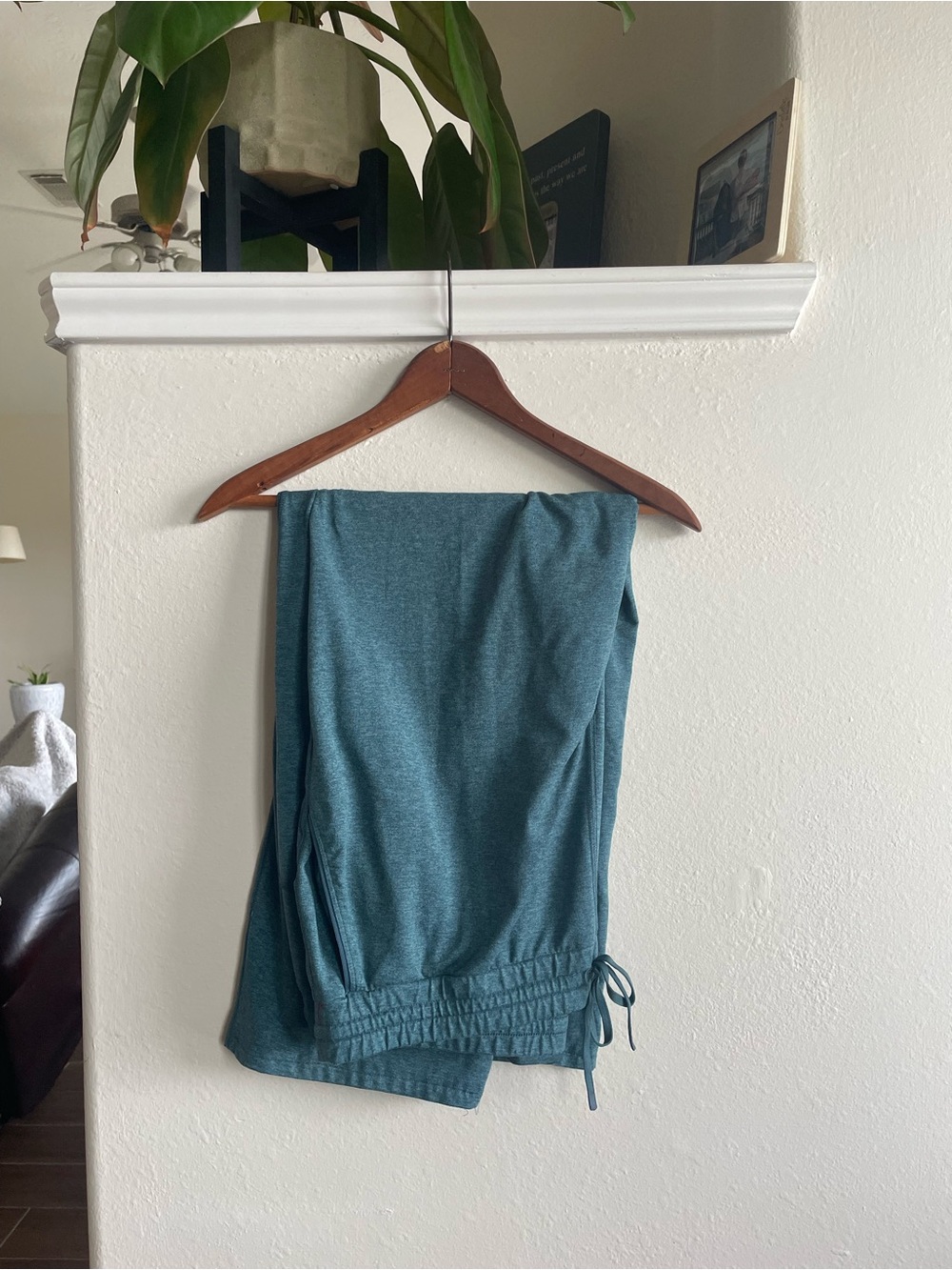 L.L. Bean VentureSoft Women’s 1X Plus Teal Stretch Jogger Pants